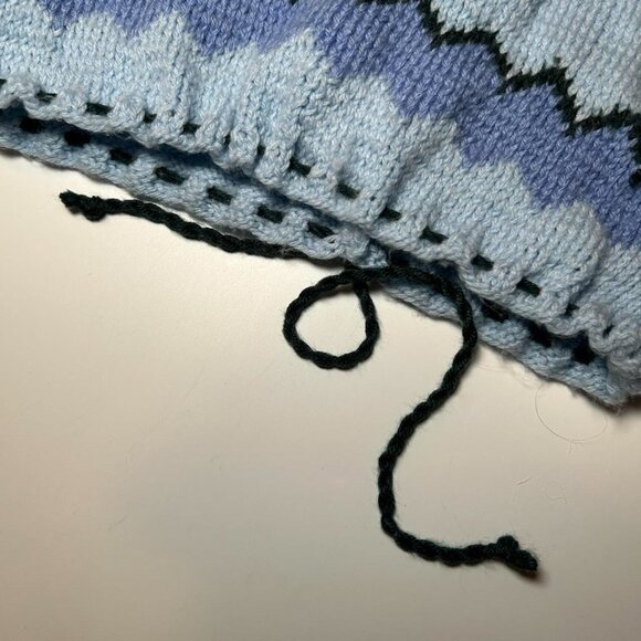 Blue and yellow knitted baby sack in great condition handmade, front button area - Picture 5 of 8